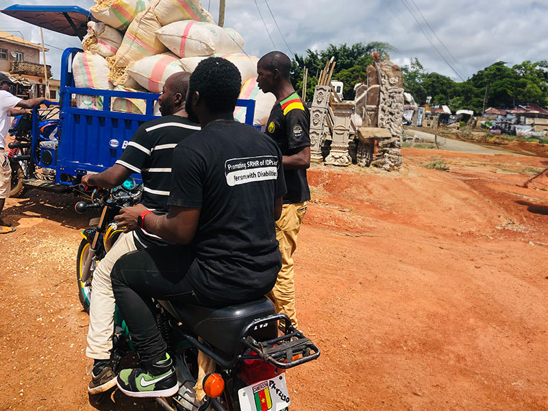 220002 - Camerun: moto per l'assistenza agli sfollati di guerra