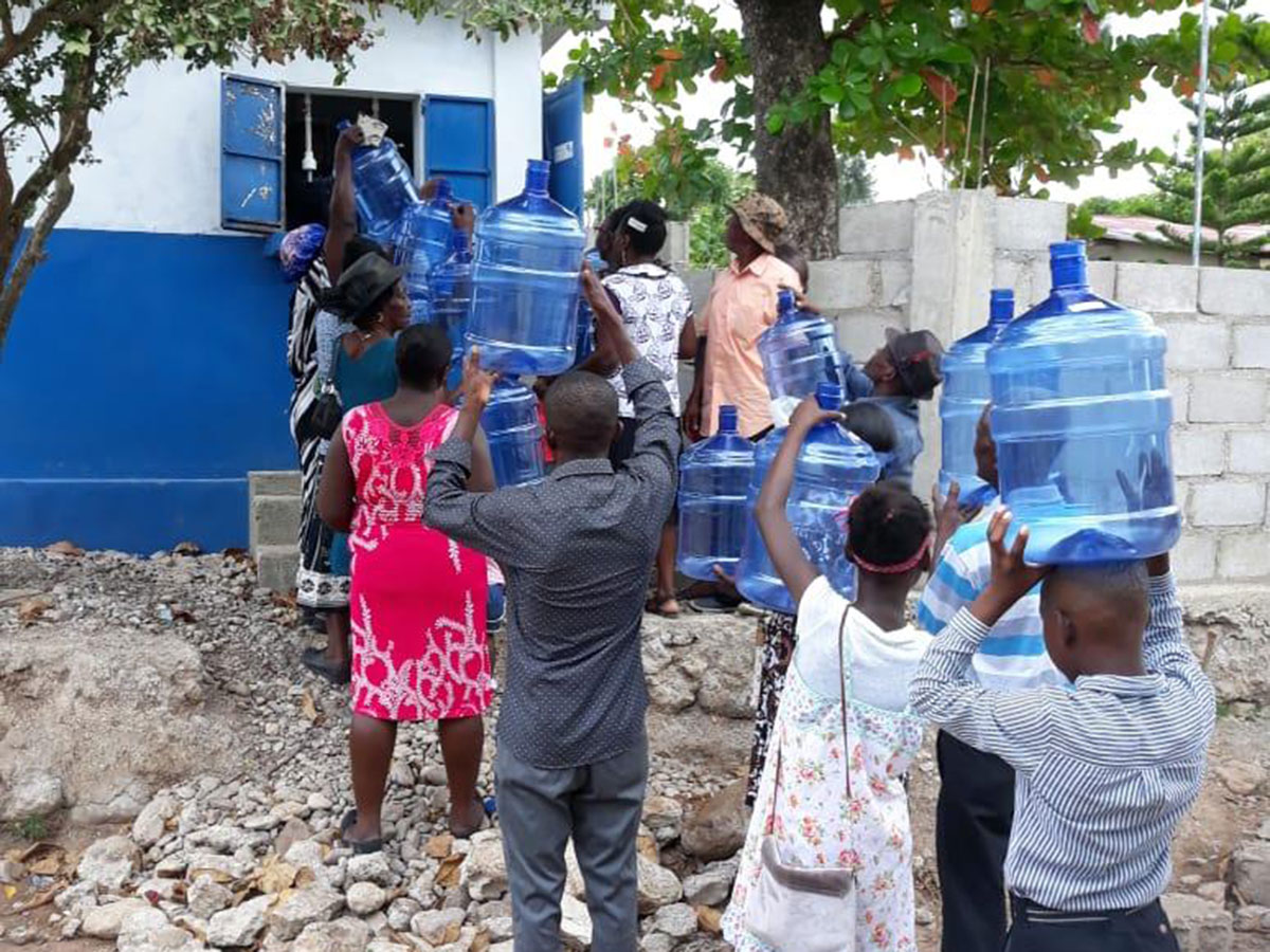 220013 - Haiti: un veicolo fuoristrada per acqua potabile e assistenza medica