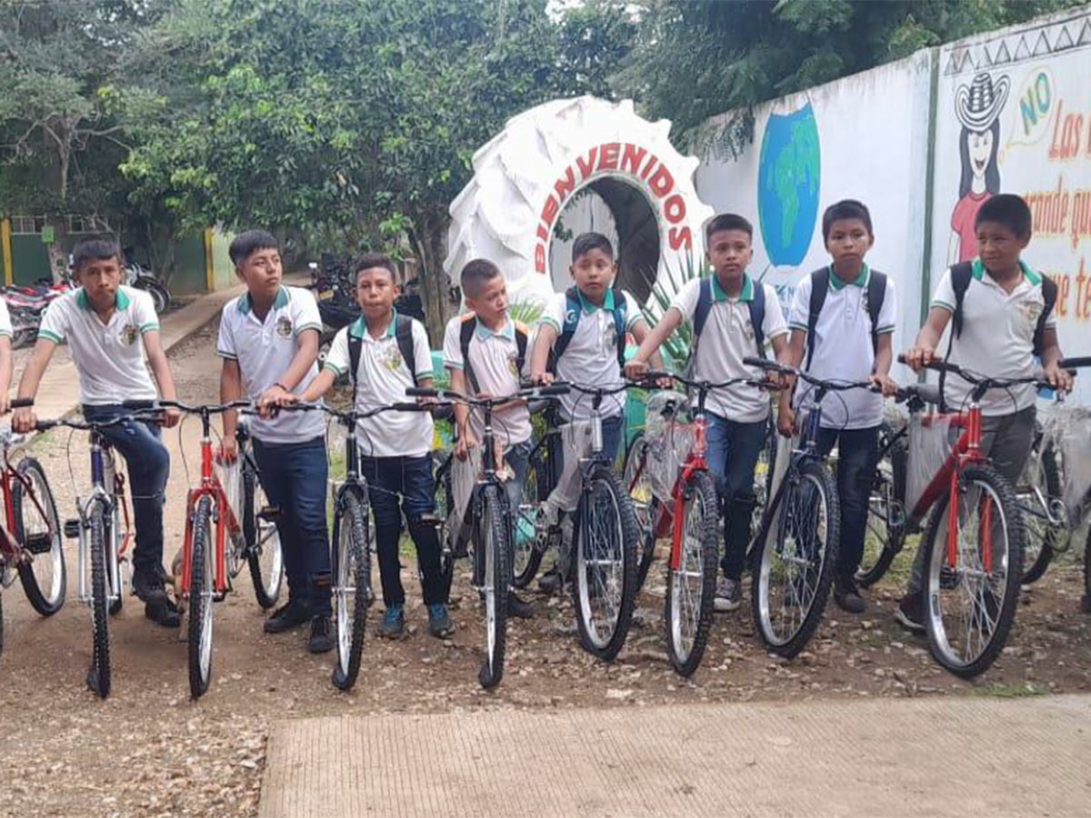 220053 - Colombia: in bicicletta a scuola